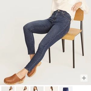 J Crew Curvy toothpick jean in Dryden wash 32 Tall